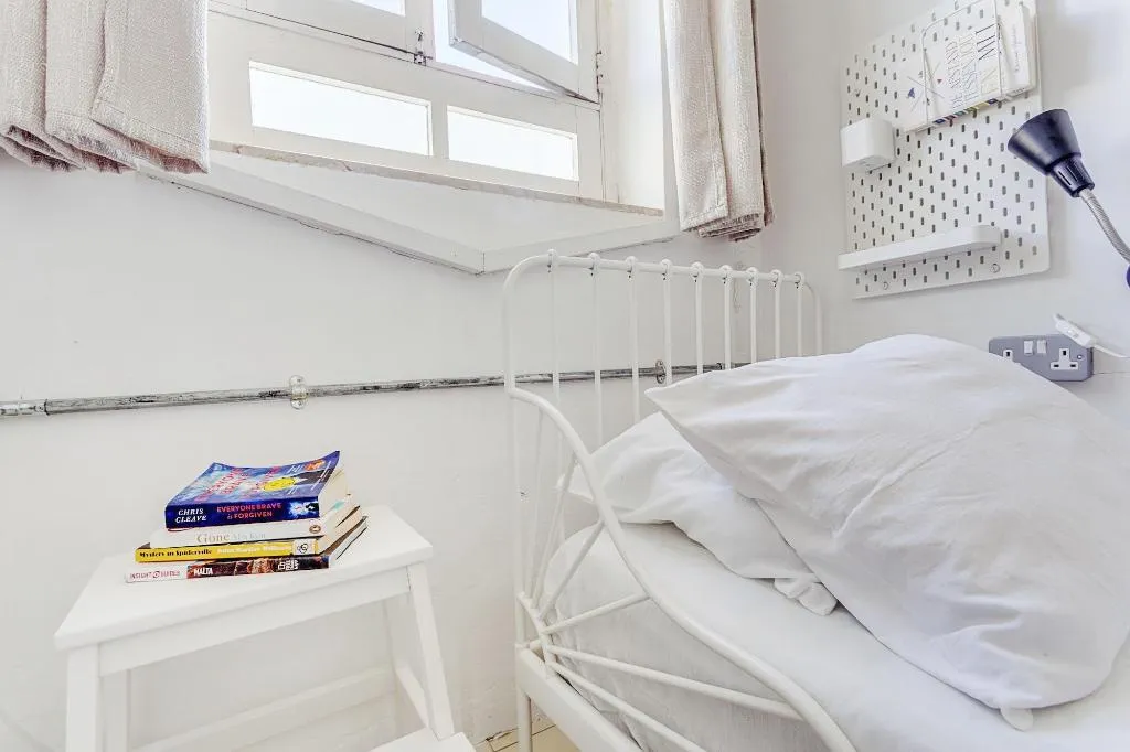 Room, Granny's Inn - Hostel, Malta