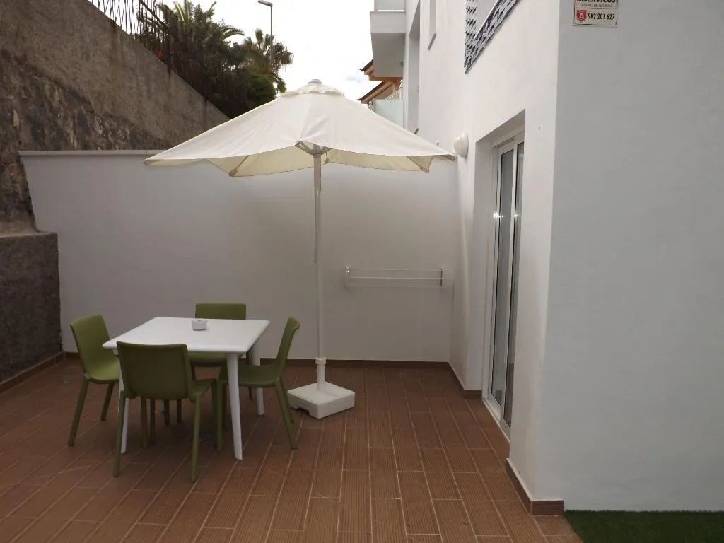 APARTMENT WITH TERRACE Room, The Blue Corner, Tenerife
