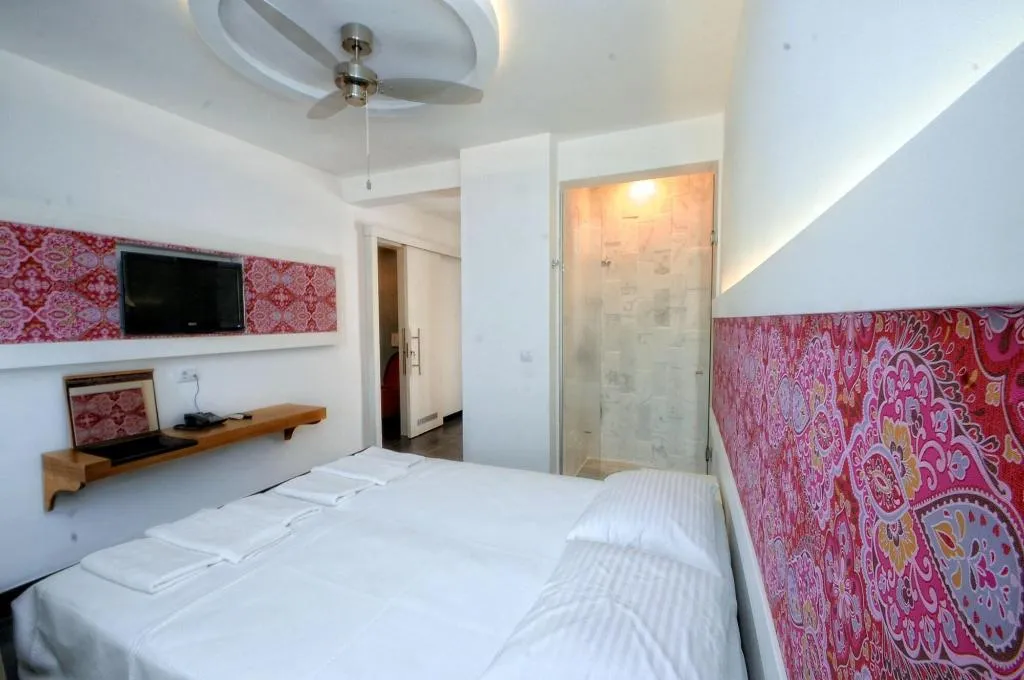 Room, La Brezza Suite & Hotel, Bodrum
