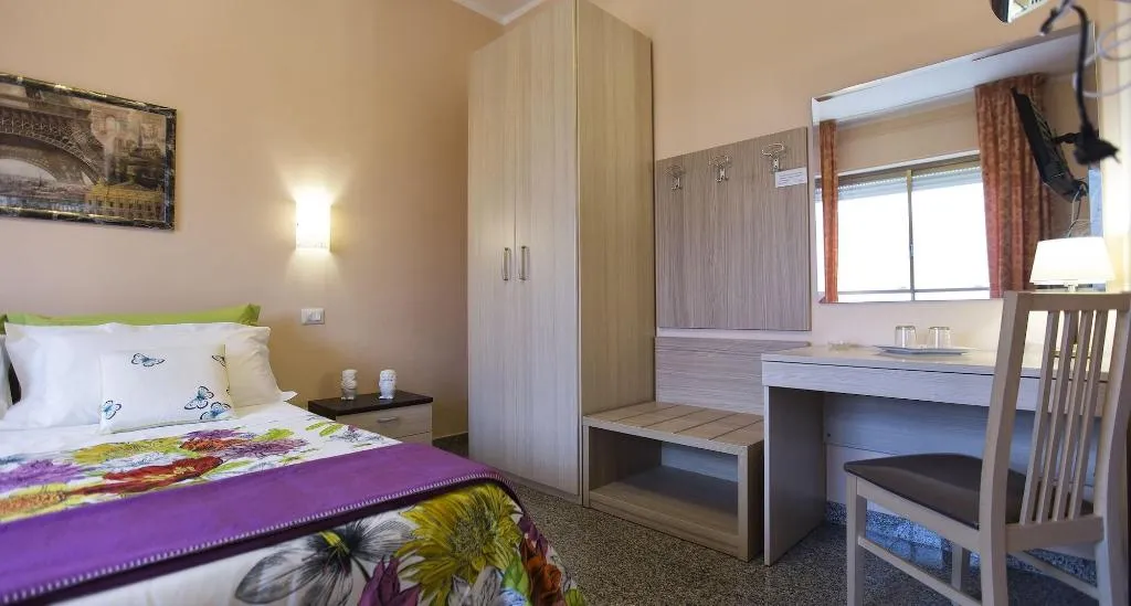 Room, Il Sole, Cagliari