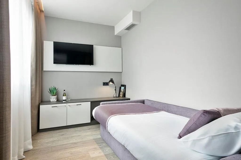 JUNIOR SUITE QUEEN SIZE BED Room, Upper Diagonal, Barcelona