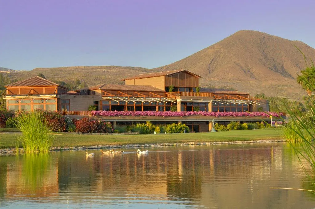 Sports and Entertainment, Las Madrigueras, Tenerife