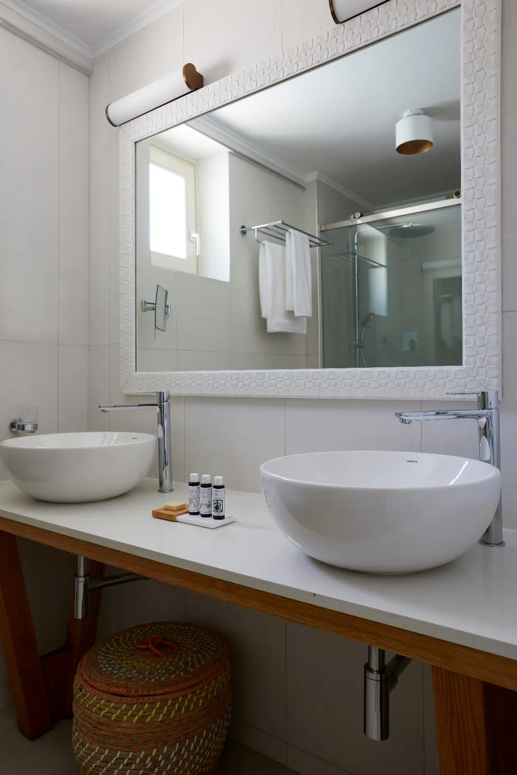 JUNIOR SUITE KING SIZE BED Room, Sea Breeze Santorini Beach Resort, Curio Collectio, Santorini
