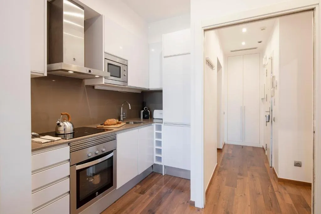 APARTMENT ONE BEDROOM Room, Aspasios Market Balconies, Barcelona