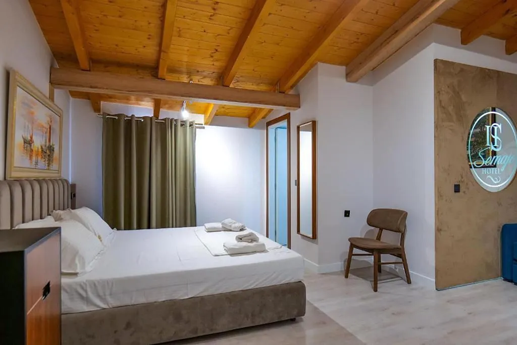 Room, Hotel Semajo, Kavaje