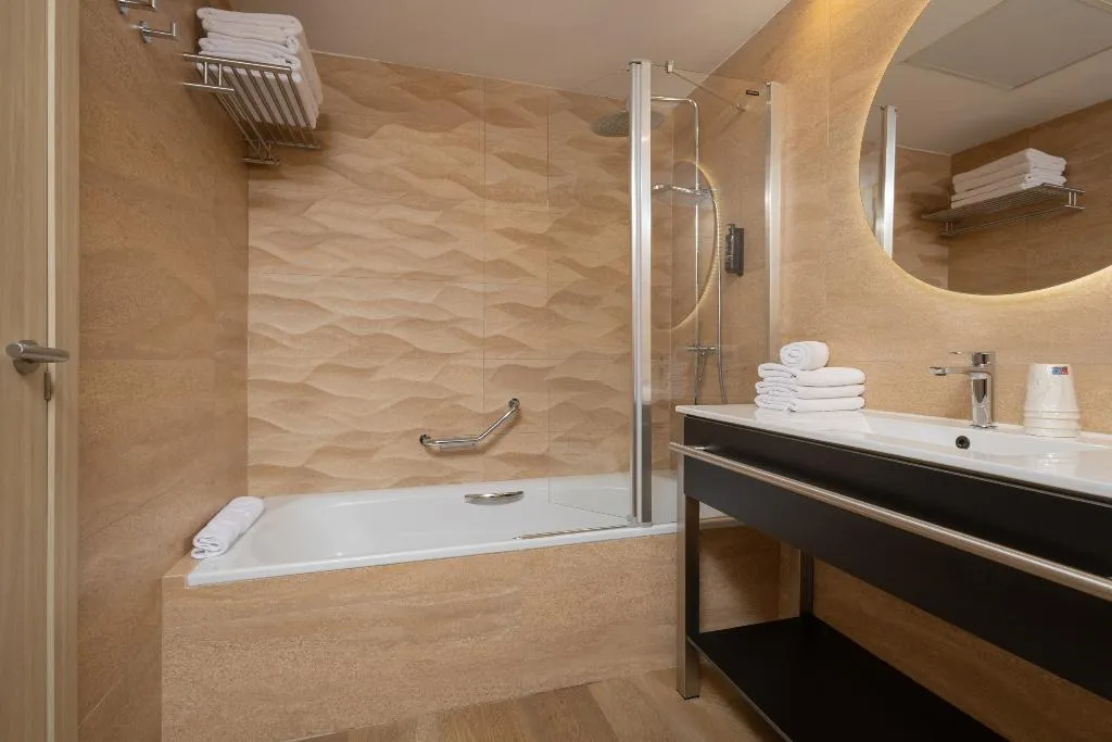 QUADRUPLE STANDARD Room, Rialto, Barcelona