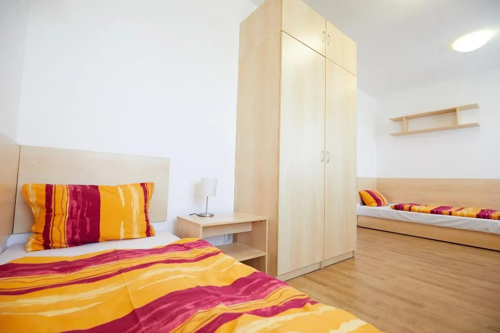 TWIN BASIC Room, University Hotel, Prague