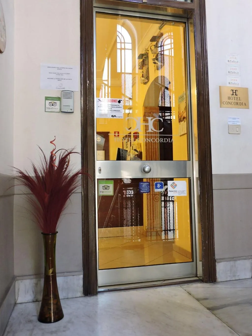 Lobby, Concordia, Palermo
