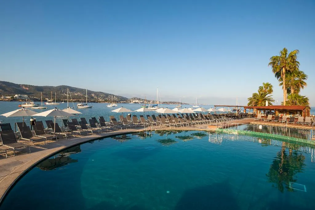Pool, Leonardo Royal Hotel Mallorca, Majorca