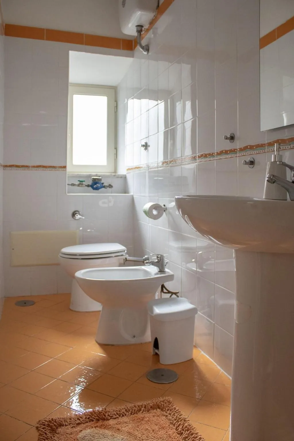 Room, Pomodoro B&B, Naples