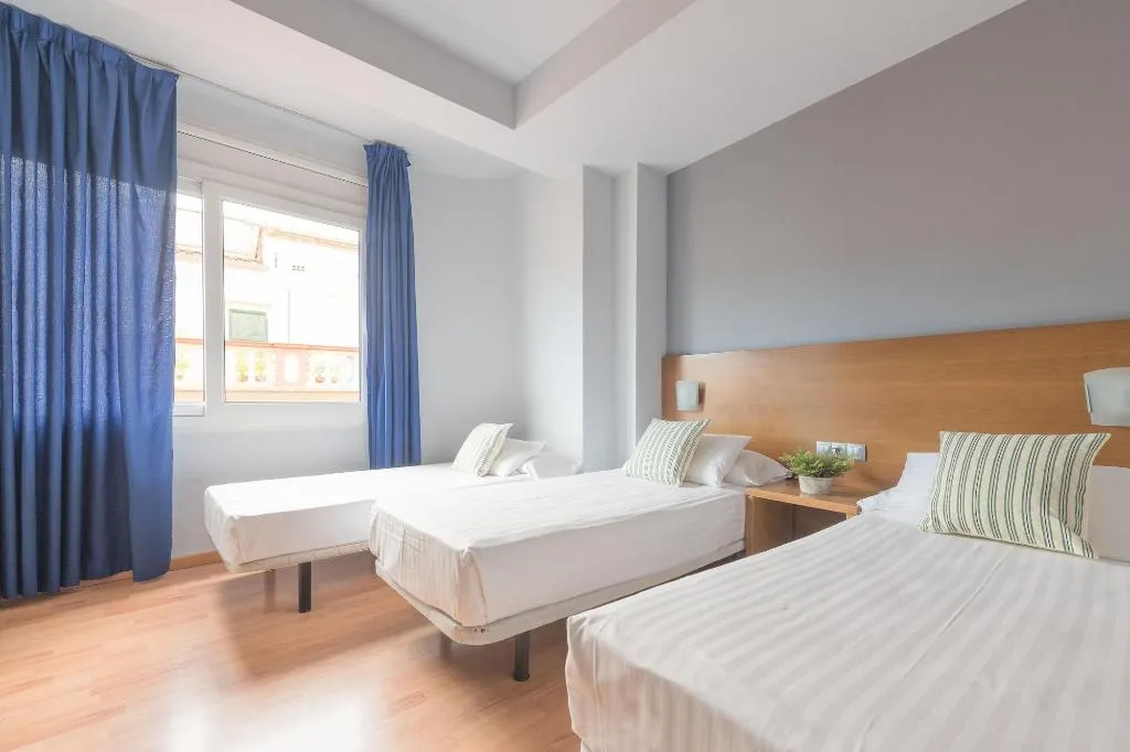 Room, Erba By Pillow, Costa Brava