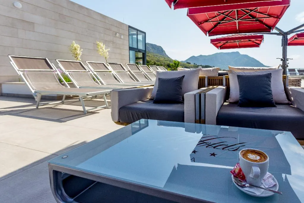 Terrace, Plaza Duce, Split