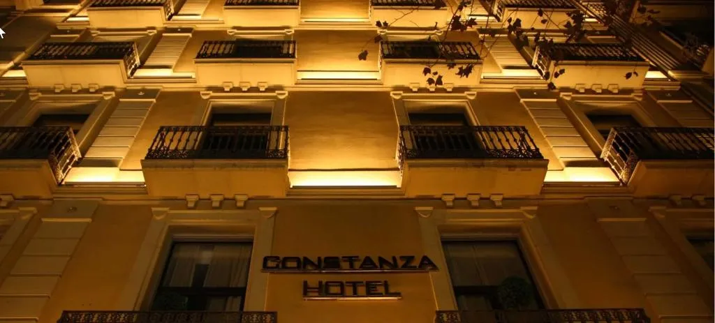Room, Constanza, Barcelona