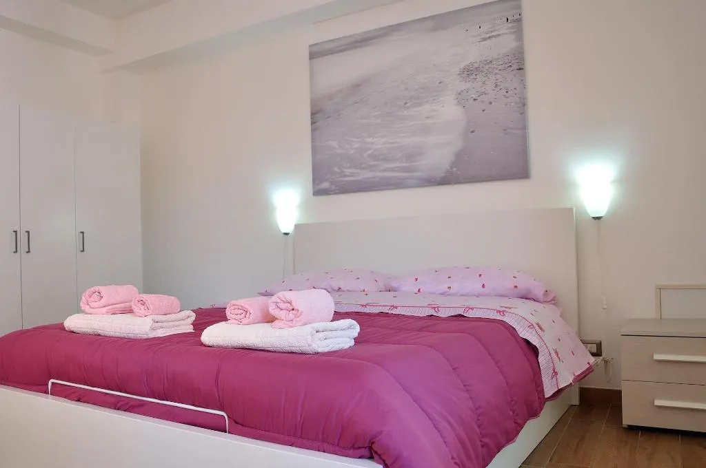 Room, B&B Vergilia, Catania