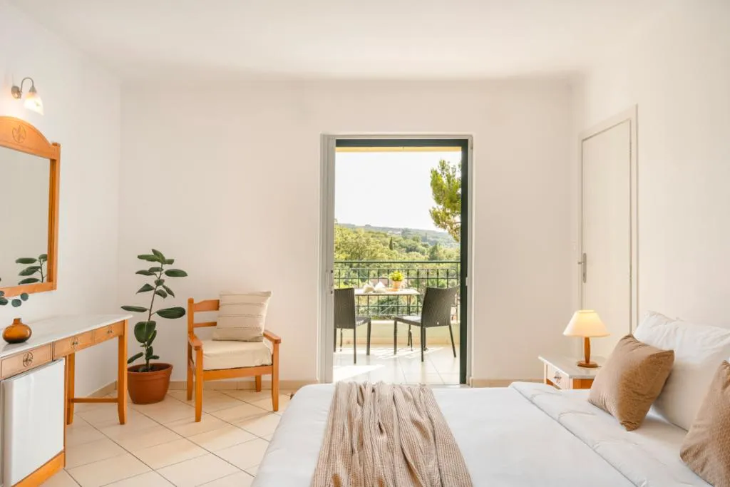 DOUBLE SUPERIOR Room, Century Resort, Corfu