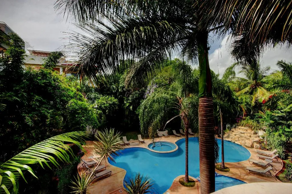 Pool, Riviera Maya Suites, Playa Del Carmen