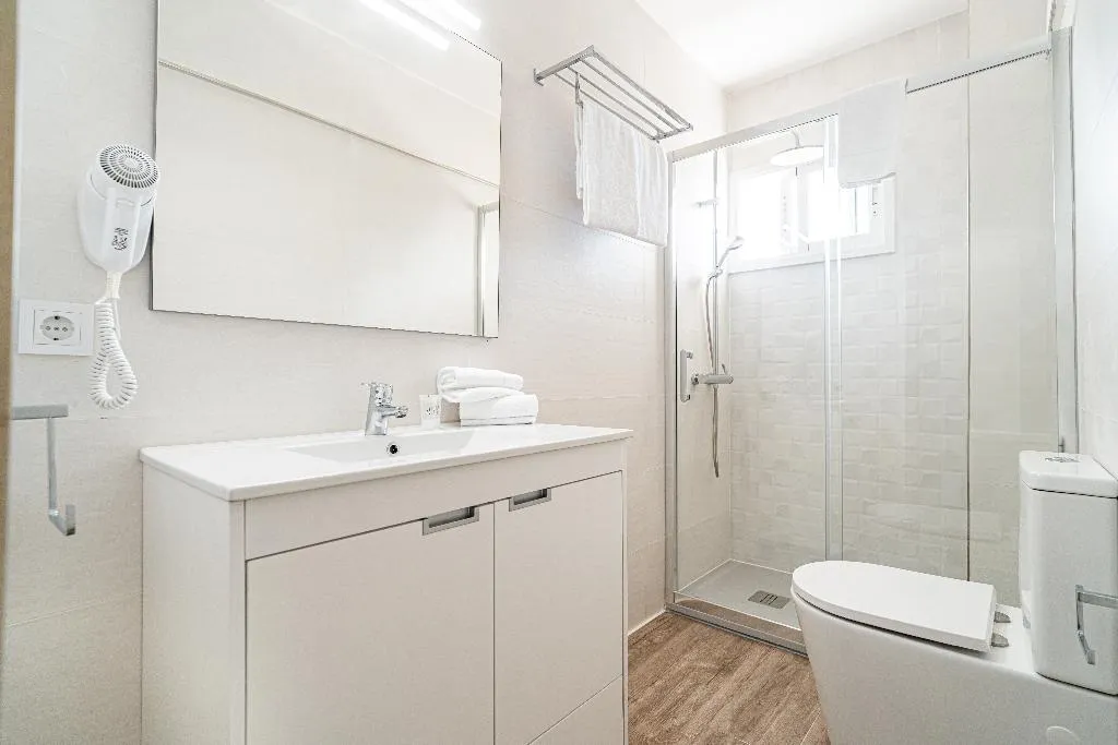 APARTMENT ONE BEDROOM WITH AIR CONDITIONING Room, Kensington Econotels, Majorca