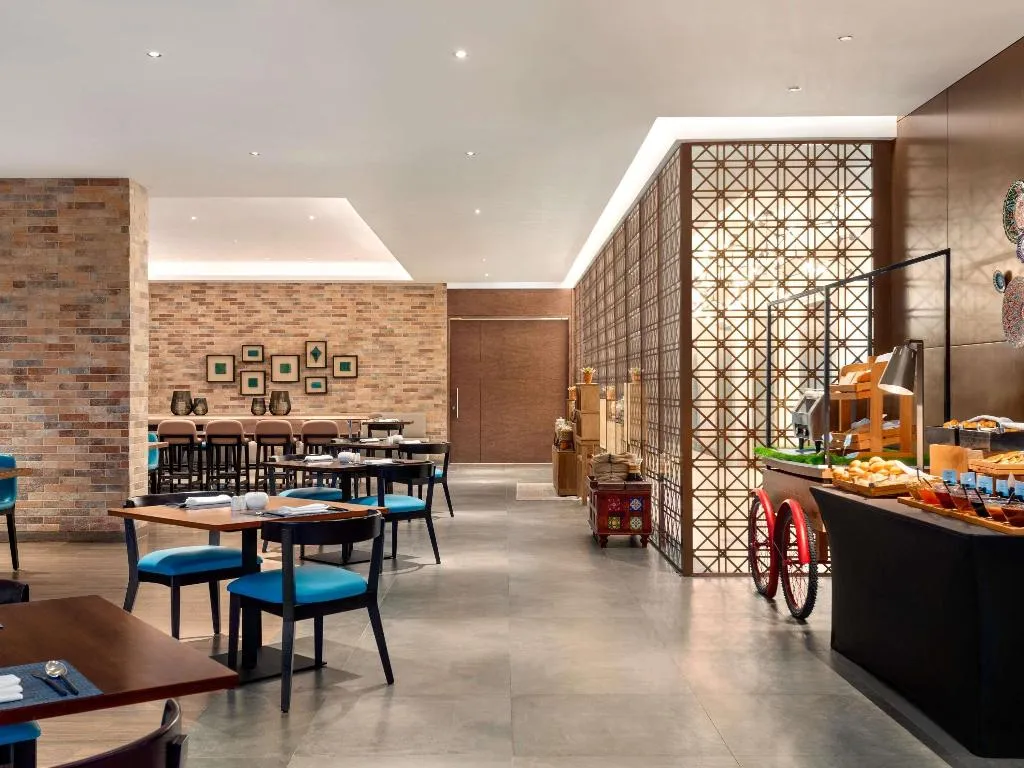 Restaurant, Novotel Dubai Gold District, Dubai