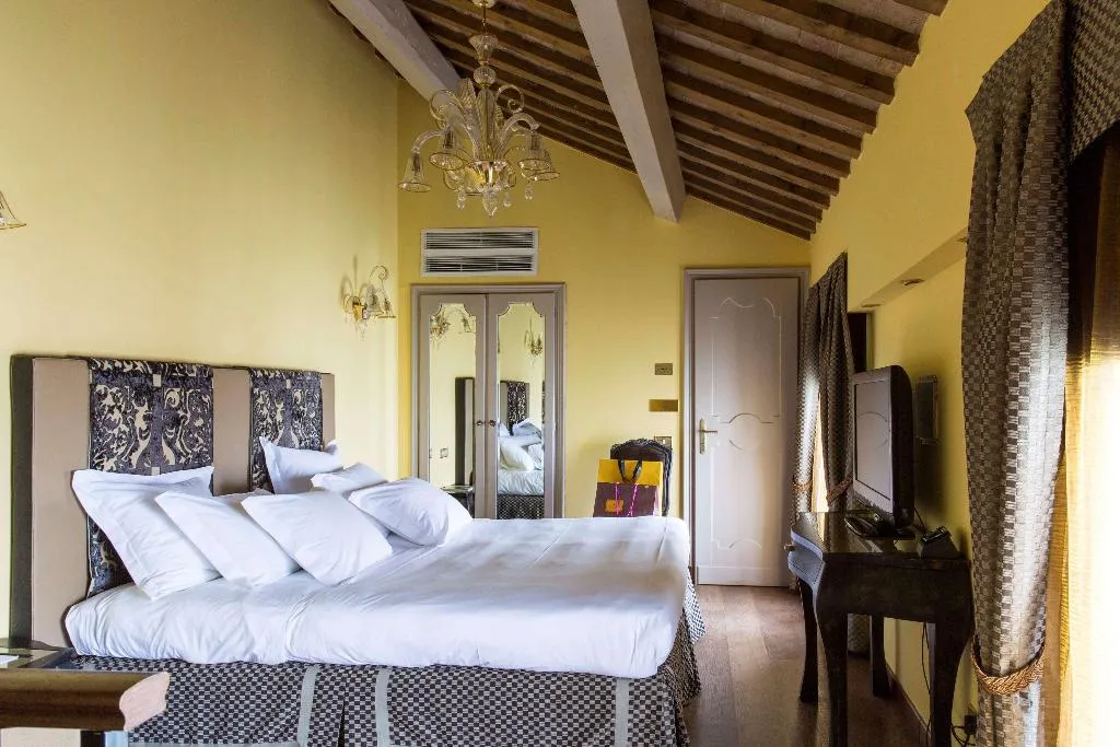 Room, NH Collection Venezia Grand Hotel Palazzo dei Dogi, Venice