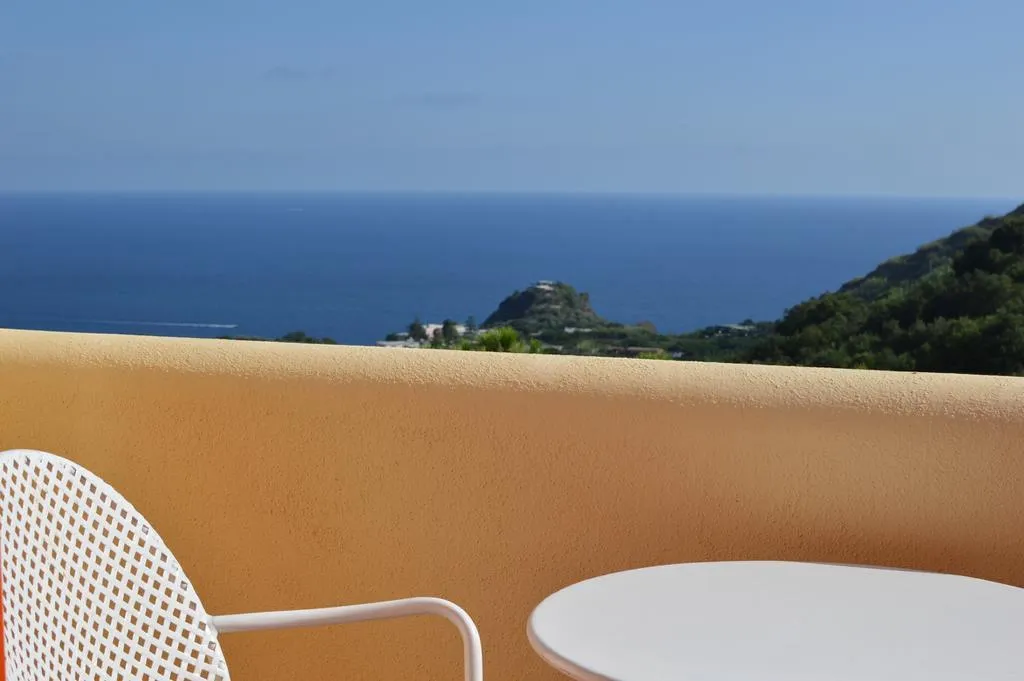 DOUBLE SUPERIOR SEA VIEW Room, Hotel Polito, Naples