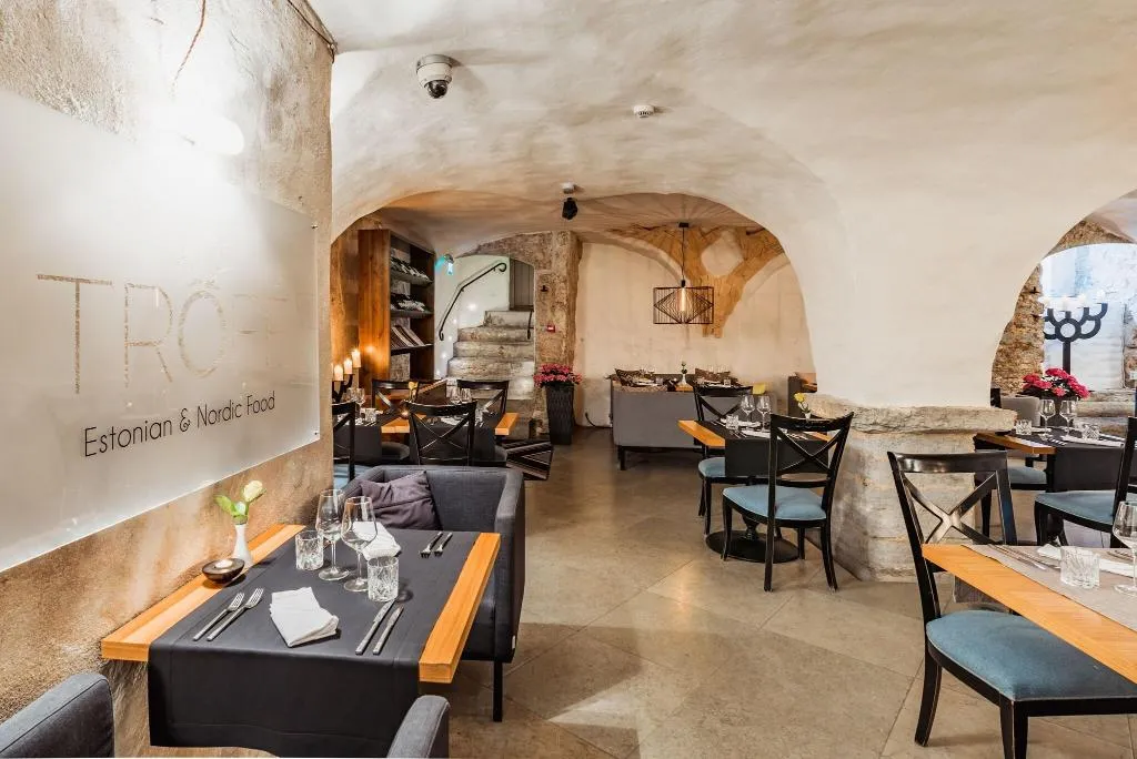 Restaurant, Meriton Old Town Garden, Tallinn