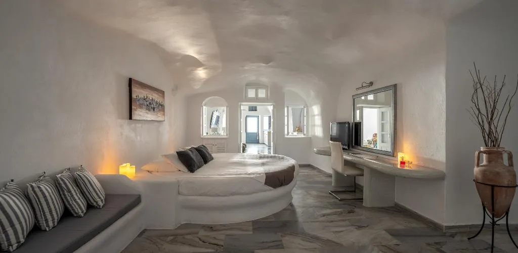 VILLA STANDARD Room, Pegasus Suites & Spa, Santorini