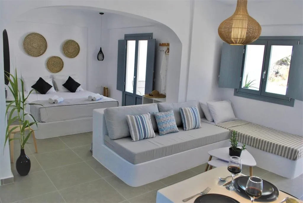 SUITE CLASSIC Room, The Vine Suites, Santorini