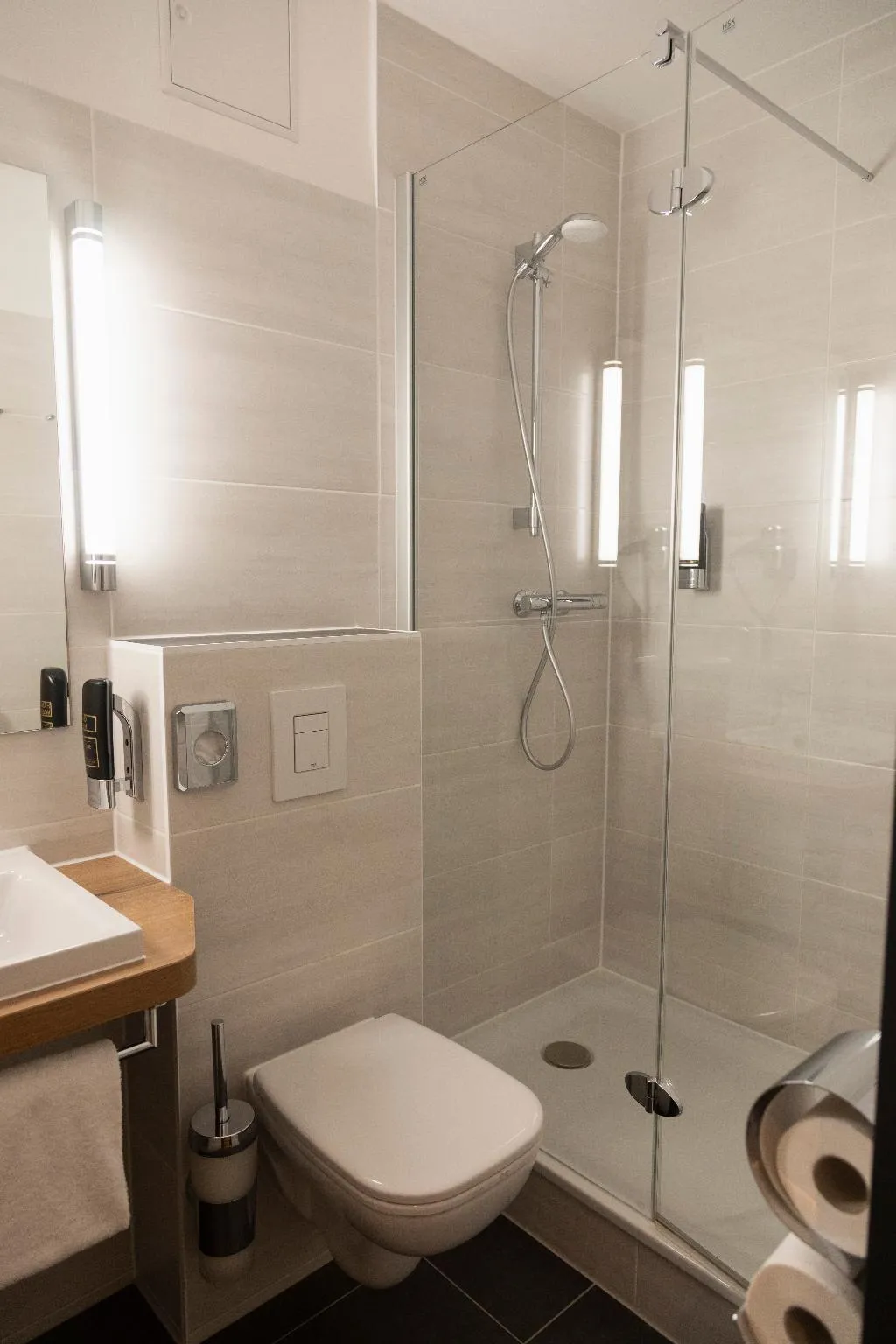 DOUBLE PREMIUM SUPERIOR Room, Acama Kreuzberg Hotel+Hostel, Berlin
