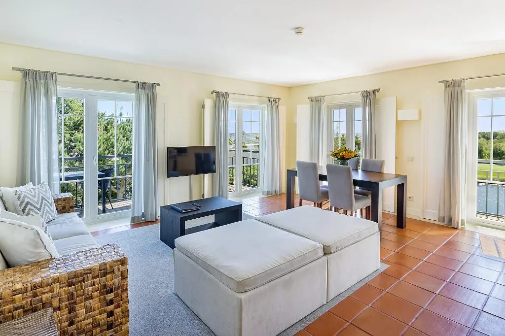 APARTMENT TWO BEDROOMS Room, Domes Lake Residences, Algarve