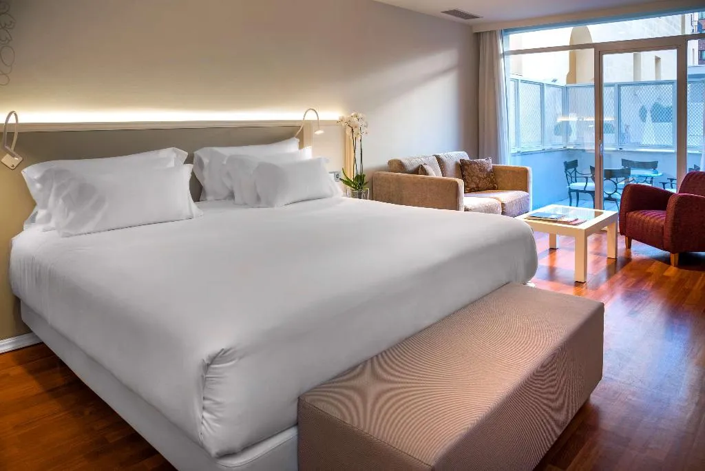 Room, NH Collection Madrid Abascal, Madrid