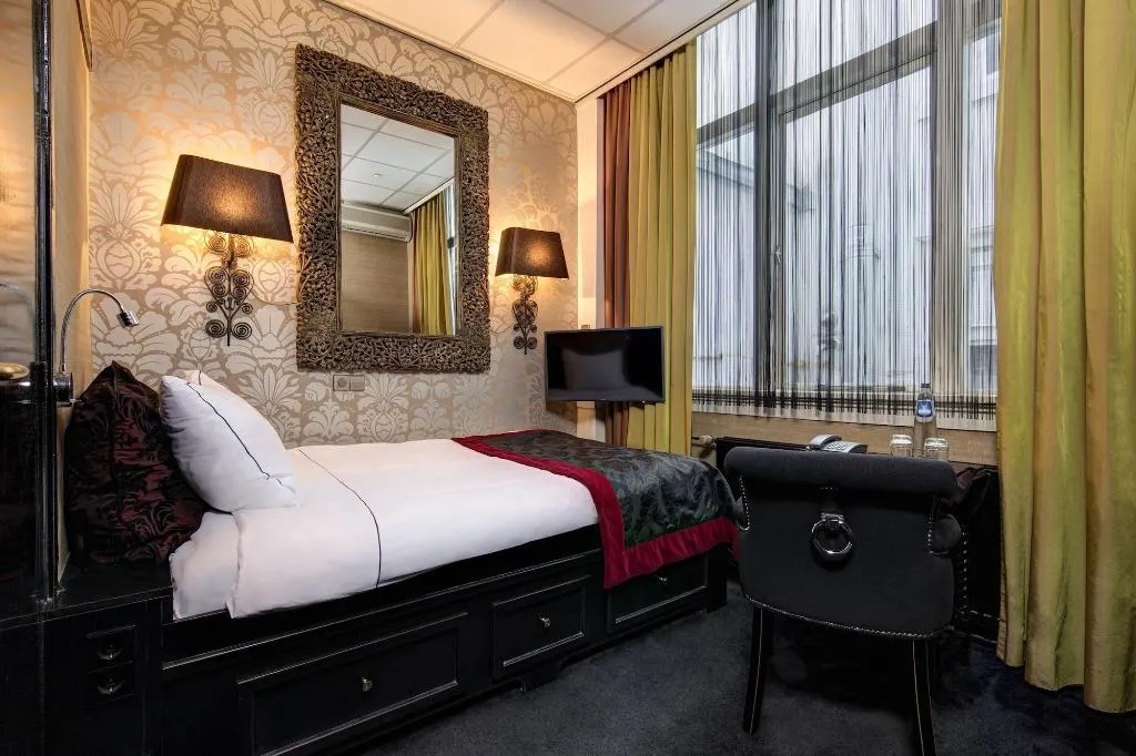 SINGLE STANDARD Room, The Pavilions Amsterdam, The Toren, Amsterdam