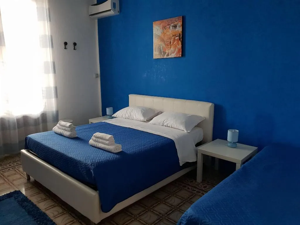 Room, B&B Royal palermo, Palermo
