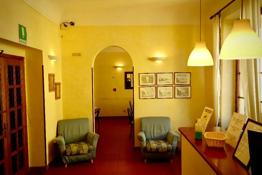 Lobby, Genesio, Florence