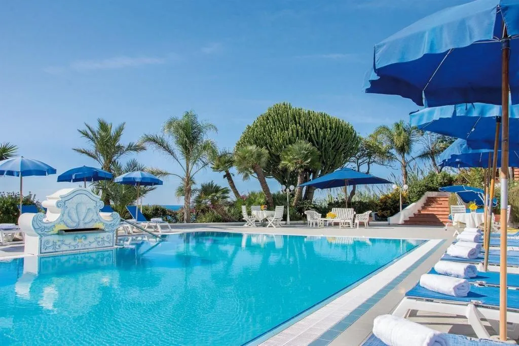 Pool, Capizzo, Naples