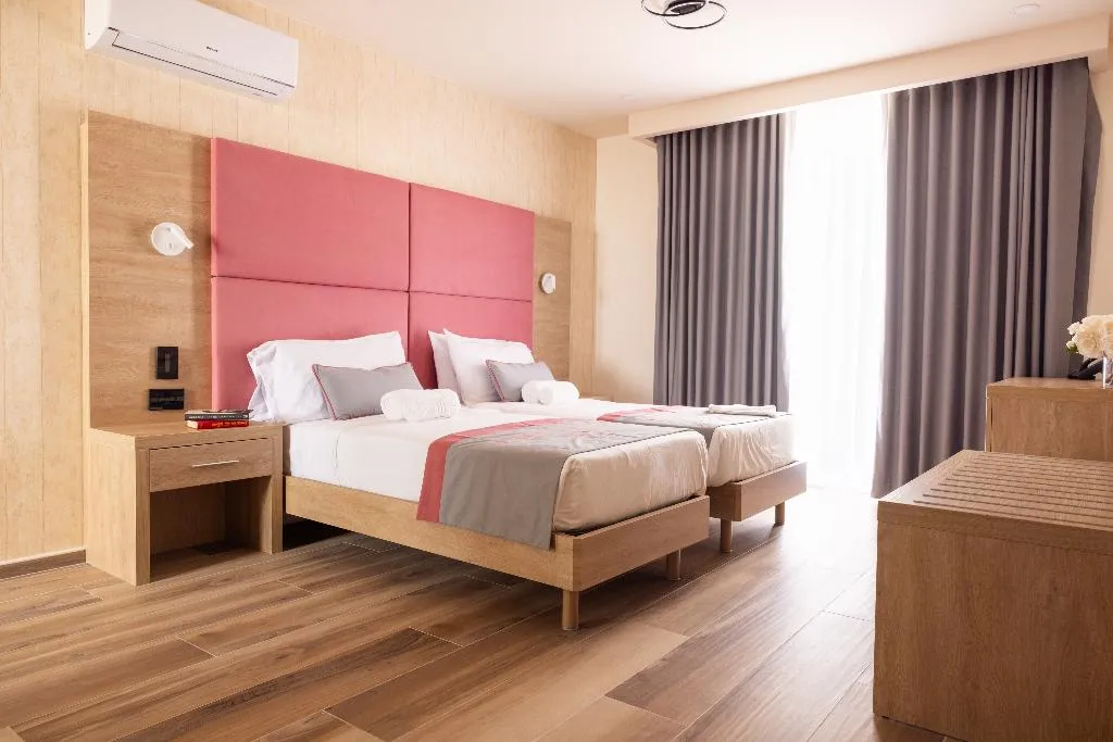 TRIPLE CLASSIC Room, C'est La Vie Boutik Swieqi, Malta