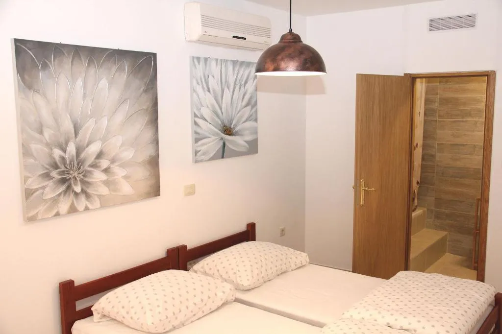Room, Old Theatre Rooms And Apartments, Split