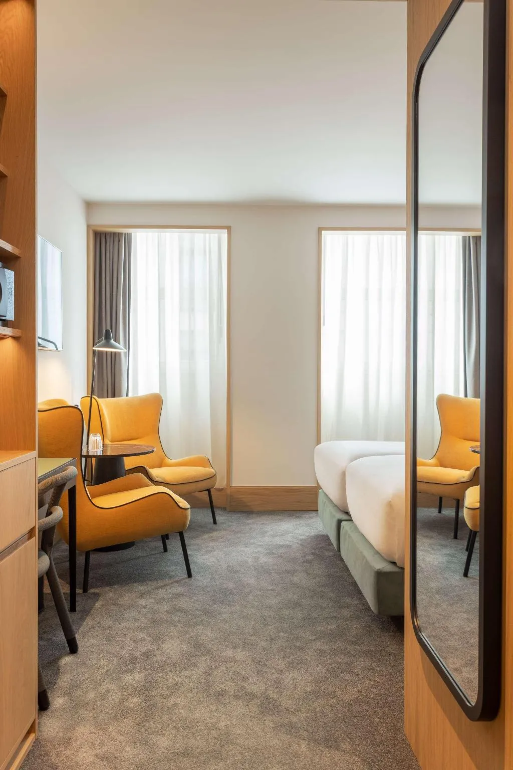 TWIN GUEST ROOM Room, Arts Hotel Porto, Tapestry Collection By Hilton, Porto