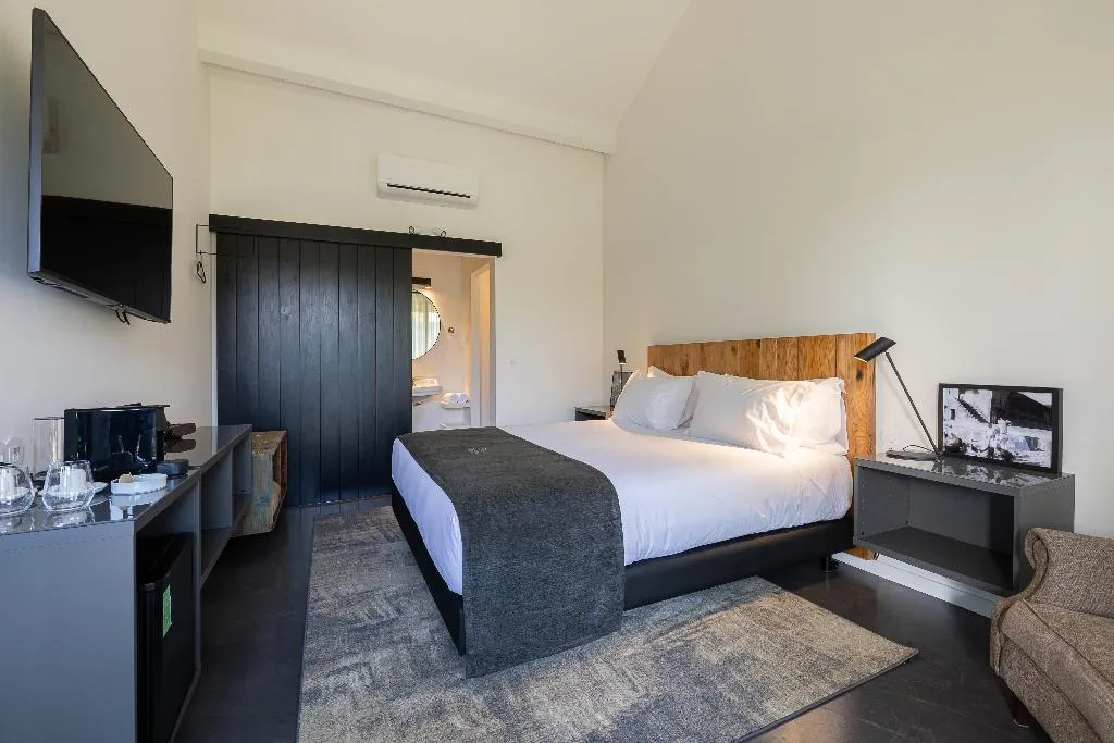 DOUBLE COMFORT Room, CasaNova Farmhouse, Porto
