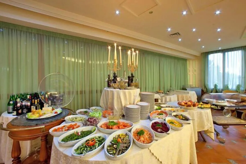 Restaurant, Grand Hotel La Pace, Naples