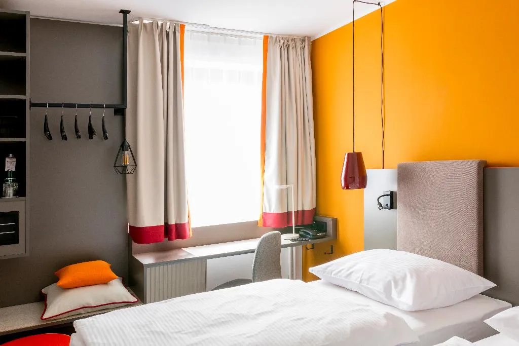 Room COMFORT Room, Vienna House Easy by Wyndham Cracow, Krakow