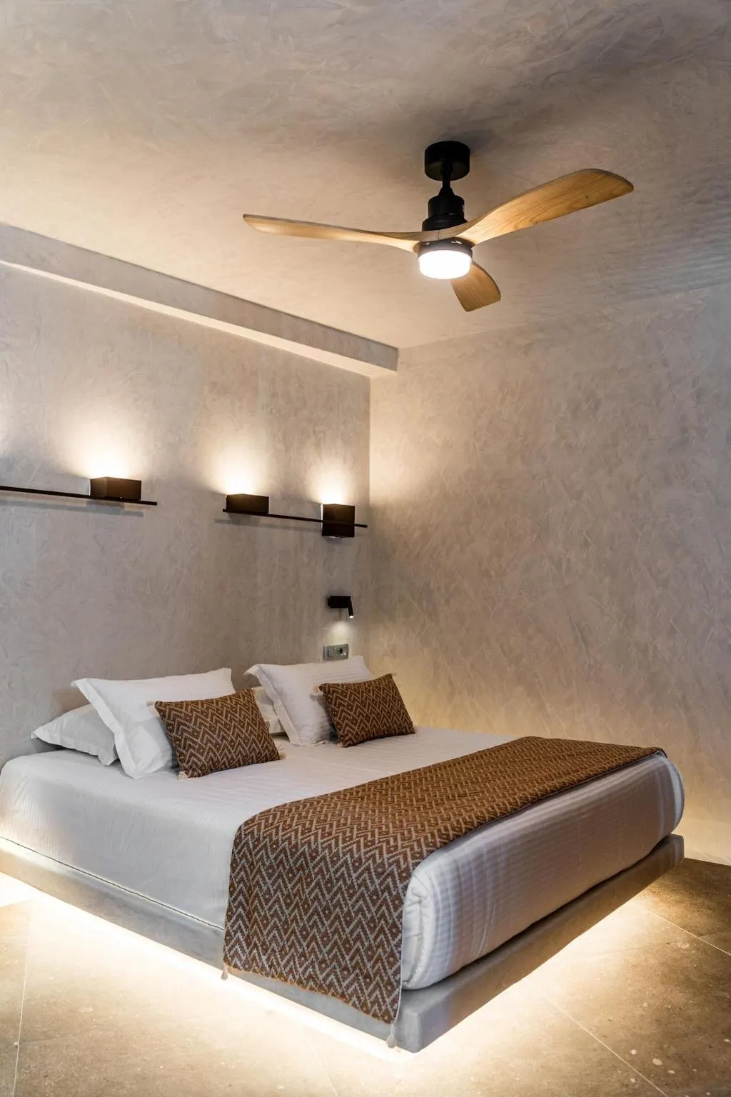 Room, Victoria Caves, Santorini