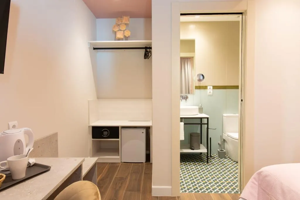 Double or Twin CLASSIC Room, Boutique Rooms Playa Burriana, Costa Del Sol