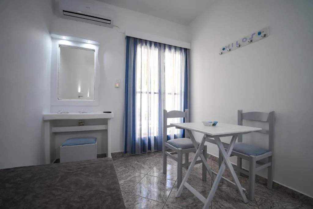 STUDIO GARDEN VIEW Room, Anerousses Hotel, Santorini