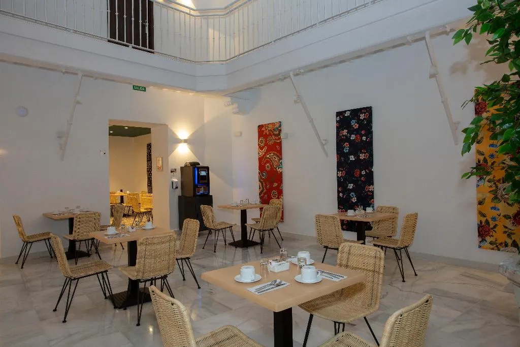 Restaurant, Casual Con Duende Cadiz, Costa De La Luz