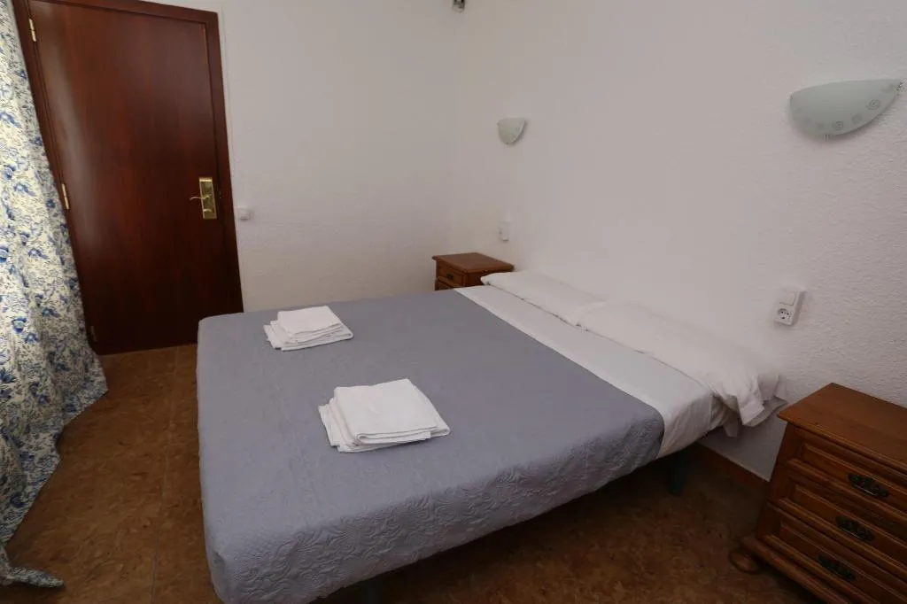 Room, Hostal Atlantic, Costa Brava