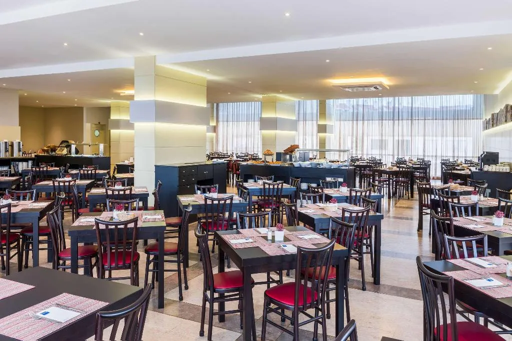 Restaurant, Tryp Lisboa Caparica Mar Hotel, Lisbon