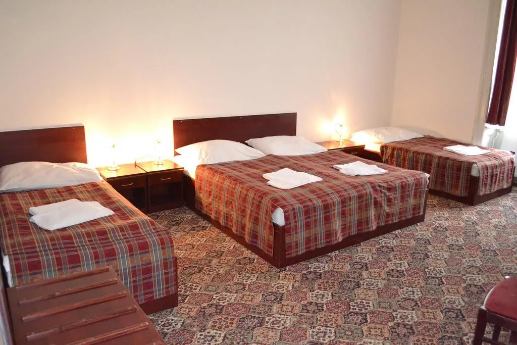 QUADRUPLE STANDARD Room, City Inn, Prague