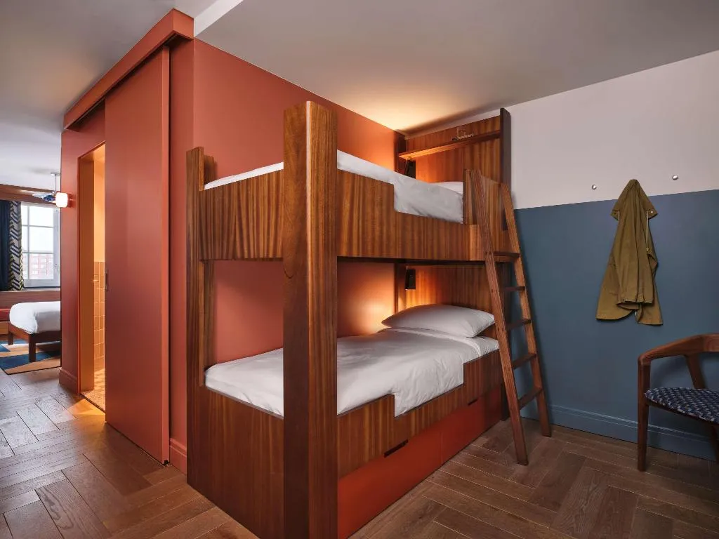 Room, The Hoxton Lloyd Amsterdam, Amsterdam