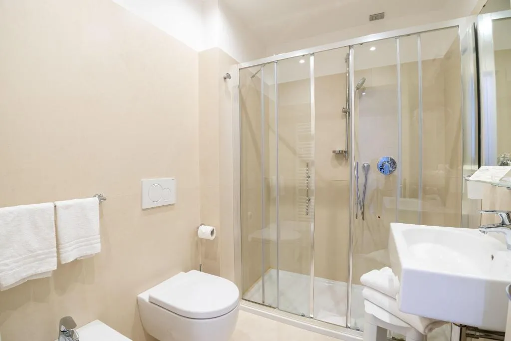 TWIN STANDARD Room, Hotel Como, Milan