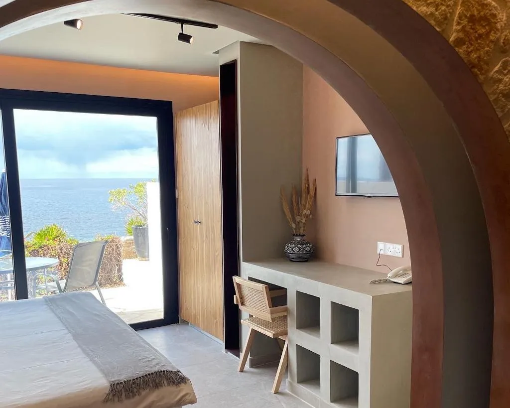 STUDIO DELUXE SEA VIEW Room, Vrachia Beach Hotel & Suites - Adults Only, Cyprus